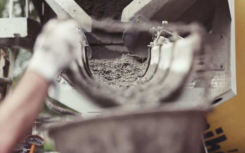 How Cement Properties Affect Structural Crack Resistance